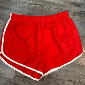 Active wear shorts